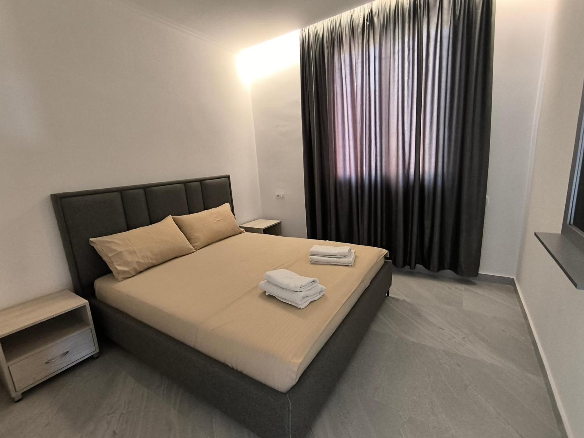 Kaful Apartments Qeparo Exterior photo